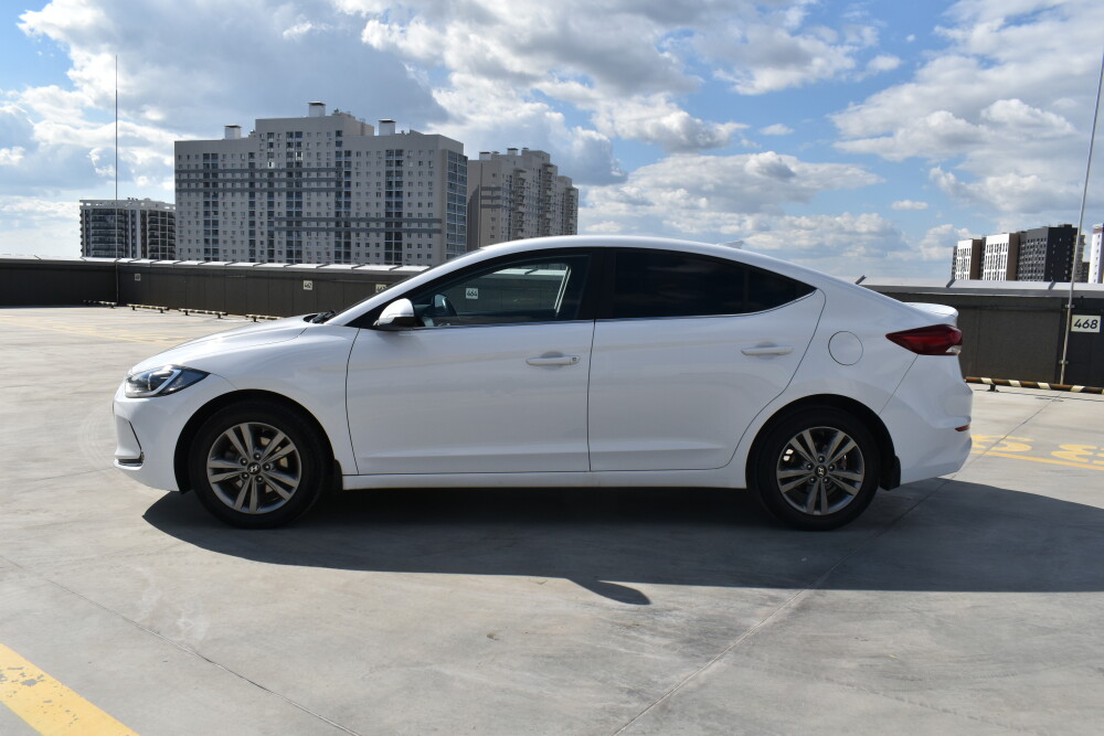 Hyundai Elantra VI (AD) Казань  - изображение 3
