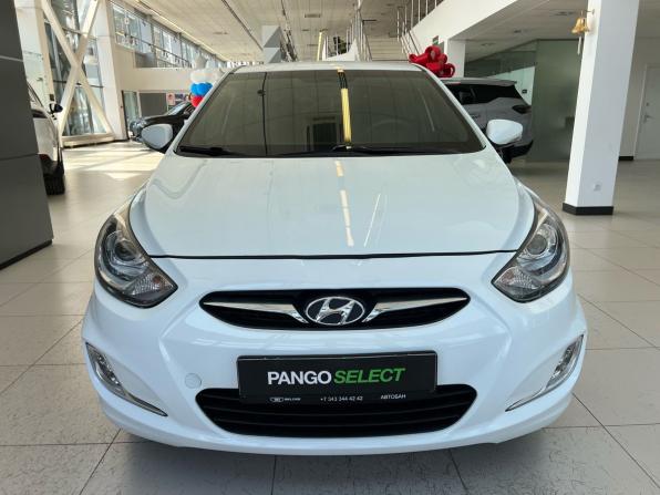 Hyundai Solaris I с пробегом 2012 года, цена 849 000 рублей, 180008 км, хэтчбек, Автокод Объявления