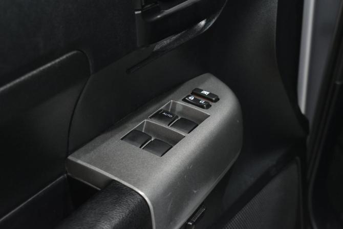 Toyota Tundra II с пробегом 2011 года, цена 2 540 000 рублей, 300000 км, пикап, Автокод Объявления