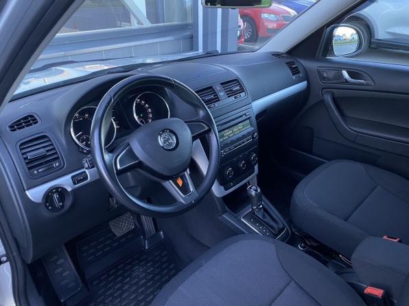 Skoda Yeti I Рестайлинг с пробегом 2014 года, цена 975 000 рублей, 117972 км, внедорожник, Автокод Объявления