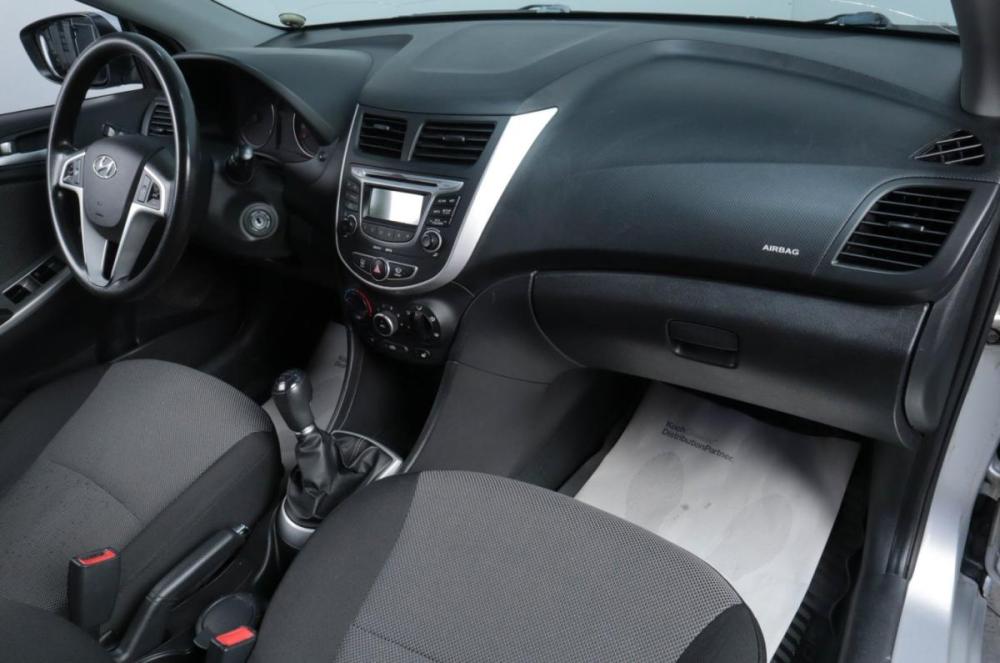 Hyundai Solaris I Челябинск  - изображение 16