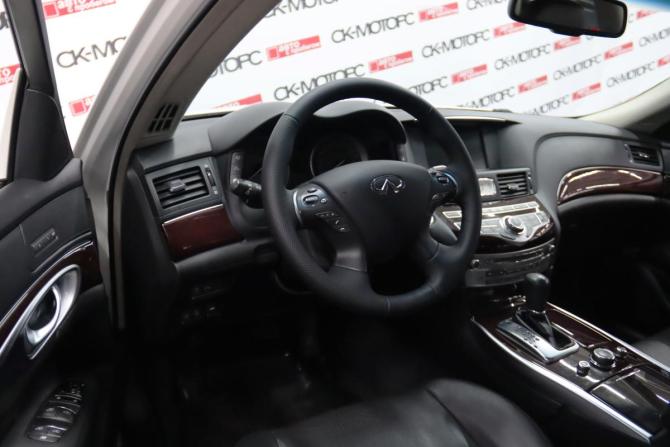 Infiniti M IV с пробегом 2013 года, цена 1 895 950 рублей, 92896 км, седан, Автокод Объявления