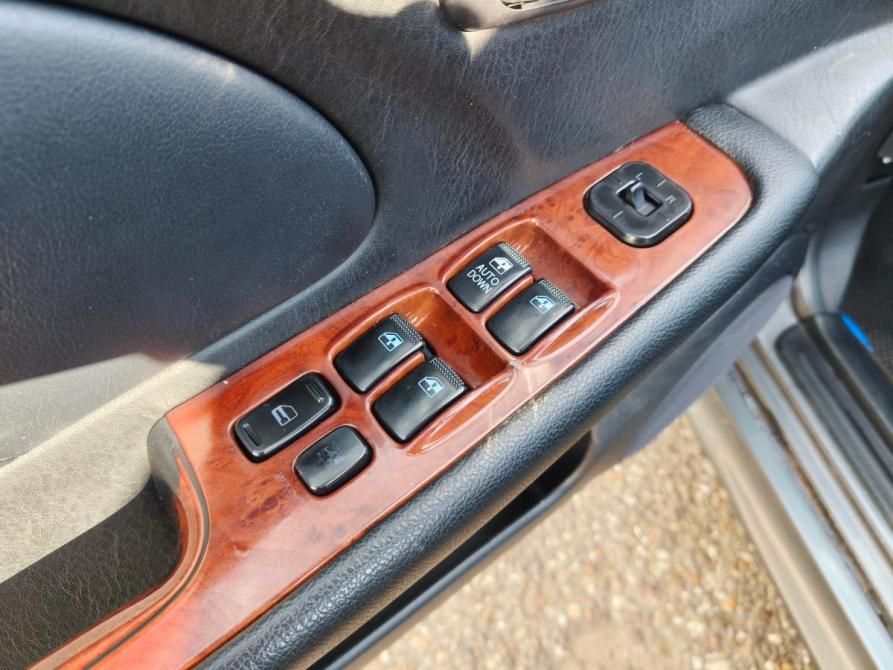 Hyundai Sonata IV (EF) Рестайлинг Стерлитамак  - изображение 10