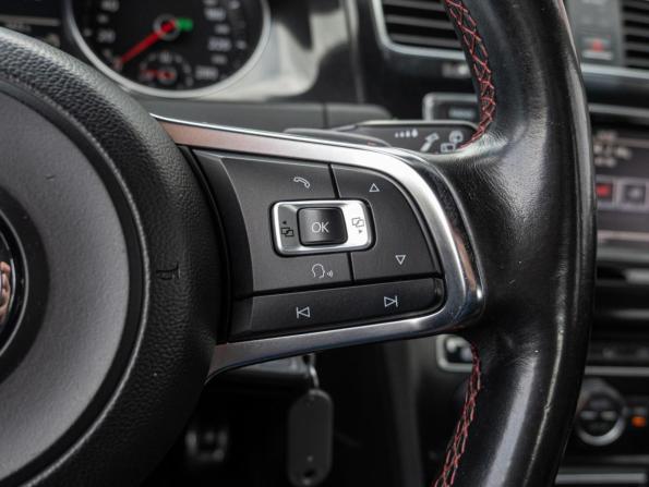 Volkswagen Golf GTI VII с пробегом 2014 года, цена 1 900 000 рублей, 186768 км, хэтчбек, Автокод Объявления