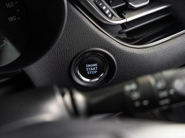 Toyota C-HR I с пробегом 2017 года, цена 1 749 500 рублей, 131281 км, внедорожник, Автокод Объявления