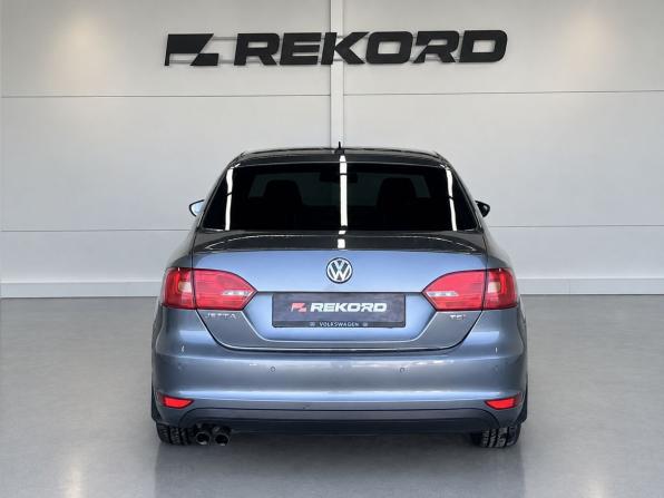 Volkswagen Jetta VI с пробегом 2013 года, цена 964 000 рублей, 226475 км, седан, Автокод Объявления