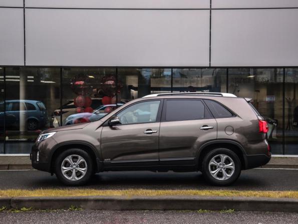Kia Sorento II Рестайлинг с пробегом 2015 года, цена 1 879 000 рублей, 142000 км, внедорожник, Автокод Объявления