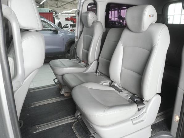 Hyundai Grand Starex I с пробегом 2015 года, цена 2 099 000 рублей, 202074 км, минивэн, Автокод Объявления