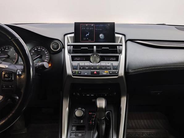 Lexus NX I с пробегом 2016 года, цена 2 200 000 рублей, 140512 км, внедорожник, Автокод Объявления