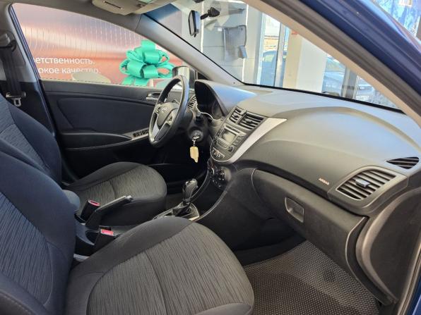 Hyundai Solaris I Рестайлинг с пробегом 2015 года, цена 1 099 000 рублей, 1 км, хэтчбек, Автокод Объявления