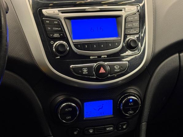 Hyundai Solaris I с пробегом 2013 года, цена 785 000 рублей, 187000 км, хэтчбек, Автокод Объявления