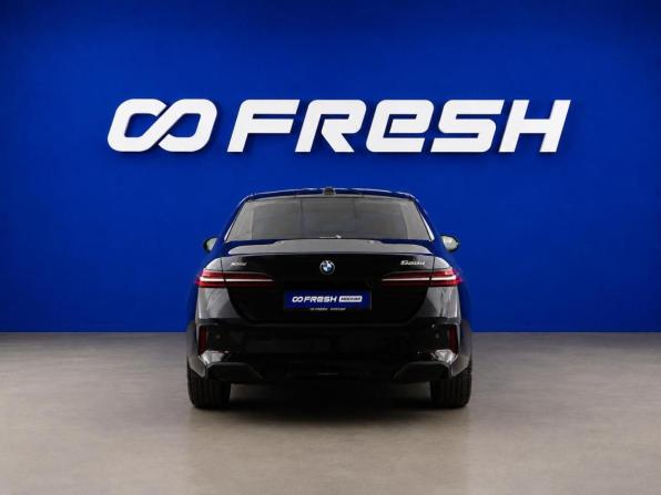 BMW 5 серии VIII (G60/G61/G68) с пробегом 2025 года, цена 9 249 977 рублей, 5096 км, седан, Автокод Объявления