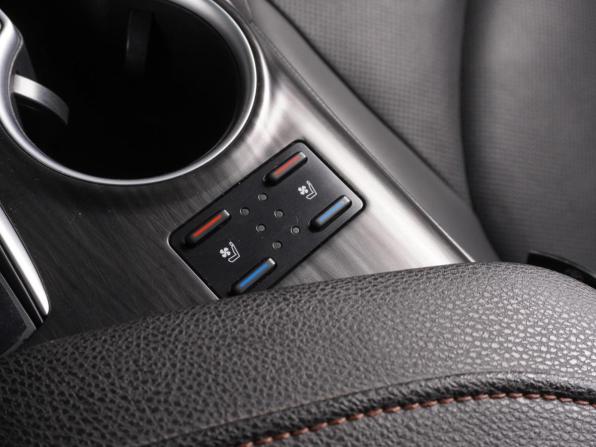 Toyota Camry VIII (XV70) Рестайлинг с пробегом 2023 года, цена 3 339 000 рублей, 73657 км, седан, Автокод Объявления