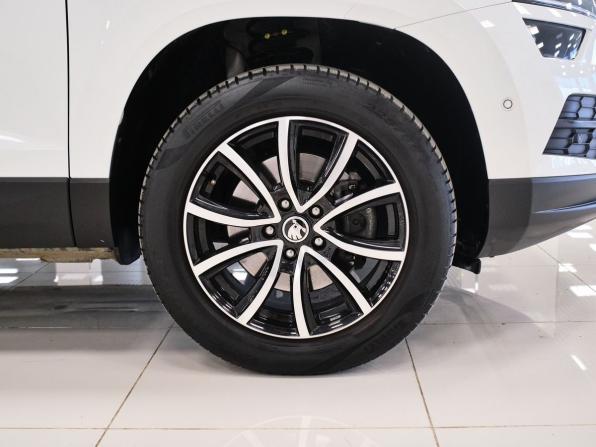 Skoda Karoq I с пробегом 2022 года, цена 2 821 000 рублей, 47176 км, внедорожник, Автокод Объявления