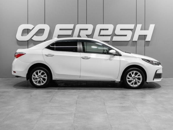 Toyota Corolla XI (E160 E170 E180) Рестайлинг 1 с пробегом 2017 года, цена 1 649 000 рублей, 156917 км, седан, Автокод Объявления
