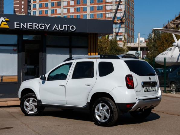 Renault Duster I Рестайлинг с пробегом 2015 года, цена 1 300 000 рублей, 112780 км, внедорожник, Автокод Объявления