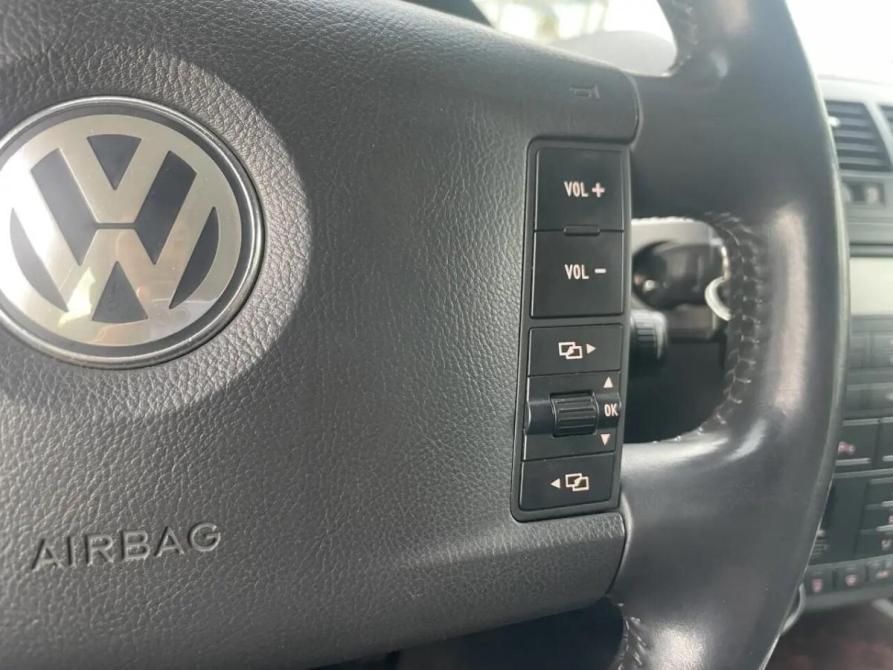 Volkswagen Touareg I Рестайлинг Москва  - изображение 15