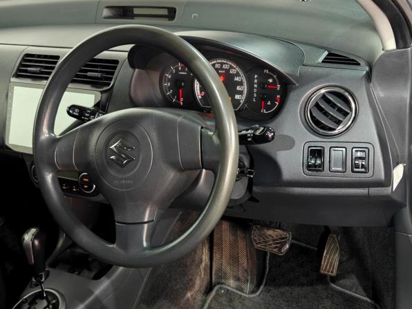 Suzuki Swift III с пробегом 2008 года, цена 380 000 рублей, 318000 км, хэтчбек, Автокод Объявления