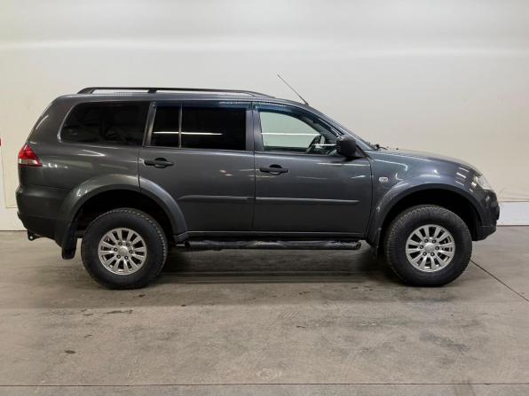 Mitsubishi Pajero Sport II Рестайлинг с пробегом 2013 года, цена 1 199 000 рублей, 196000 км, внедорожник, Автокод Объявления