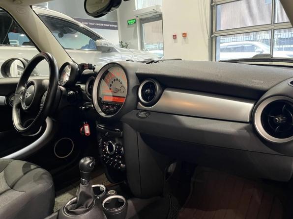 Mini Hatch II (R56) Рестайлинг с пробегом 2010 года, цена 992 000 рублей, 71399 км, хэтчбек, Автокод Объявления