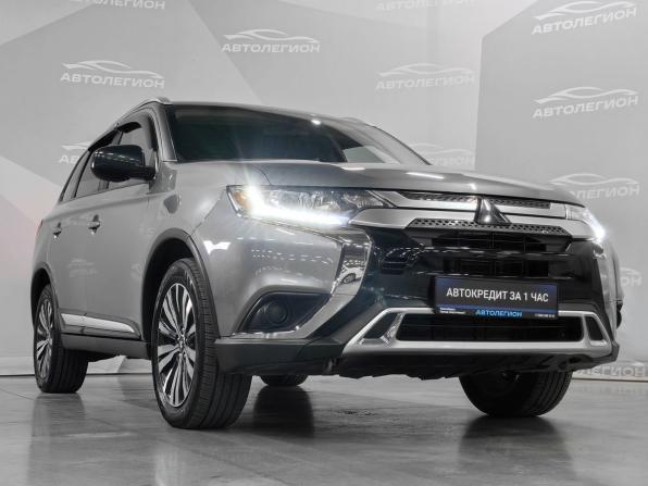 Mitsubishi Outlander III Рестайлинг 3 с пробегом 2019 года, цена 2 200 000 рублей, 174066 км, внедорожник, Автокод Объявления