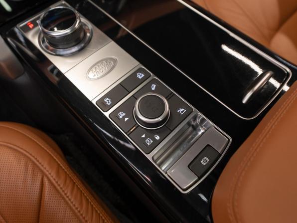 Land Rover Range Rover IV Рестайлинг с пробегом 2019 года, цена 7 500 000 рублей, 126571 км, внедорожник, Автокод Объявления