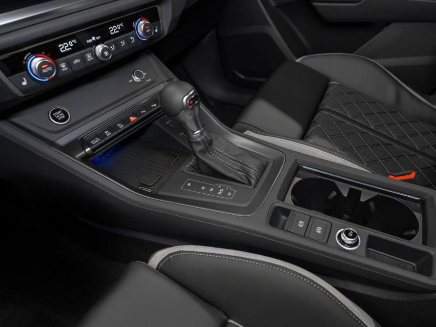 Audi Q3 II (F3) Москва  - изображение 18