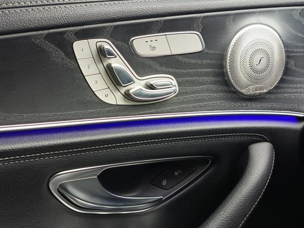 Mercedes-Benz E-Класс V (W213 S213 C238) Рестайлинг с пробегом 2021 года, цена 4 590 000 рублей, 165302 км, седан, Автокод Объявления