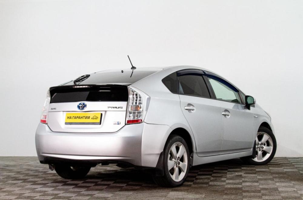 Toyota Prius III (XW30) Сургут  - изображение 5