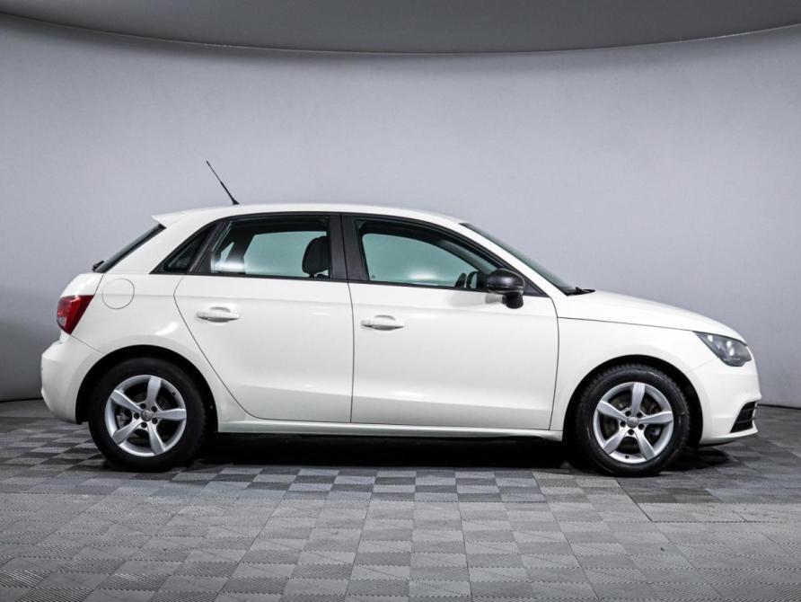 Audi A1 I (8X) Москва  - изображение 4