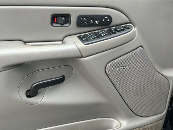 Chevrolet Tahoe II с пробегом 2003 года, цена 1 099 000 рублей, 421000 км, внедорожник, Автокод Объявления
