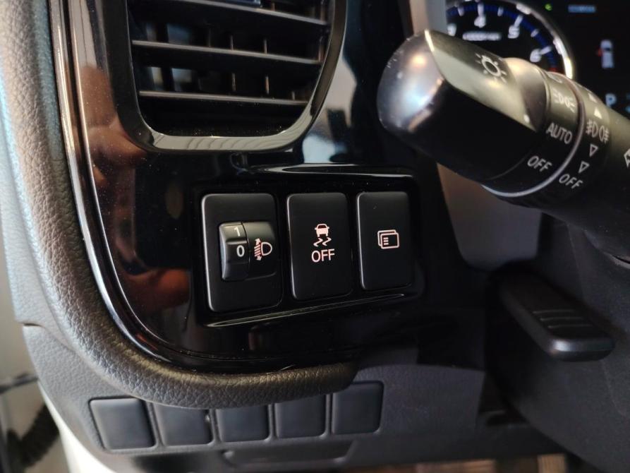 Mitsubishi Outlander III Рестайлинг 2 Санкт-Петербург  - изображение 11