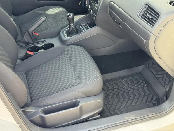 Volkswagen Jetta VI с пробегом 2014 года, цена 810 000 рублей, 210823 км, седан, Автокод Объявления