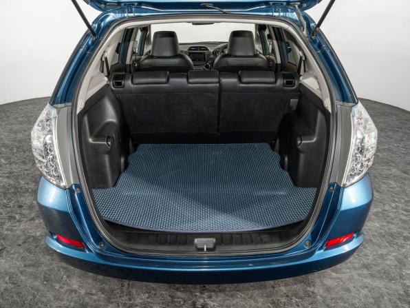 Honda Fit Shuttle I с пробегом 2012 года, цена 850 500 рублей, 223284 км, универсал, Автокод Объявления