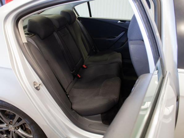 Volkswagen Passat B6 с пробегом 2010 года, цена 850 000 рублей, 203710 км, седан, Автокод Объявления