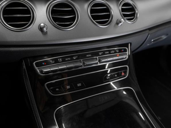 Mercedes-Benz E-Класс V (W213 S213 C238) Рестайлинг с пробегом 2020 года, цена 2 750 000 рублей, 146500 км, седан, Автокод Объявления