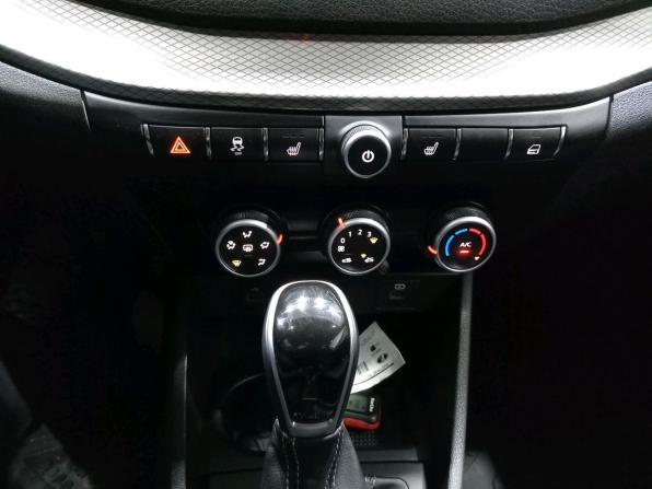 Lada (ВАЗ) Vesta I Рестайлинг (NG) с пробегом 2025 года, цена 1 350 000 рублей, 21239 км, универсал, Автокод Объявления