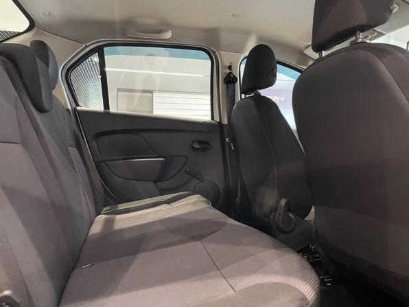 Renault Logan II с пробегом 2018 года, цена 769 000 рублей, 118343 км, седан, Автокод Объявления