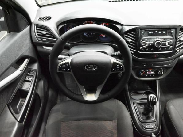 Lada (ВАЗ) Vesta I с пробегом 2018 года, цена 900 000 рублей, 195524 км, седан, Автокод Объявления