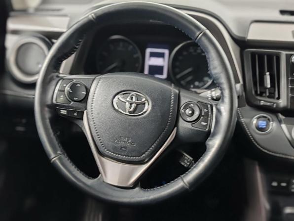 Toyota RAV4 IV (XA40) Рестайлинг с пробегом 2018 года, цена 2 250 000 рублей, 106001 км, внедорожник, Автокод Объявления