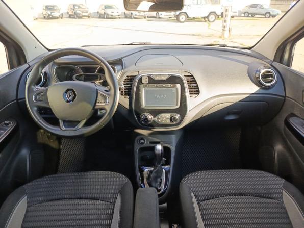 Renault Kaptur I с пробегом 2017 года, цена 1 645 000 рублей, 77866 км, внедорожник, Автокод Объявления