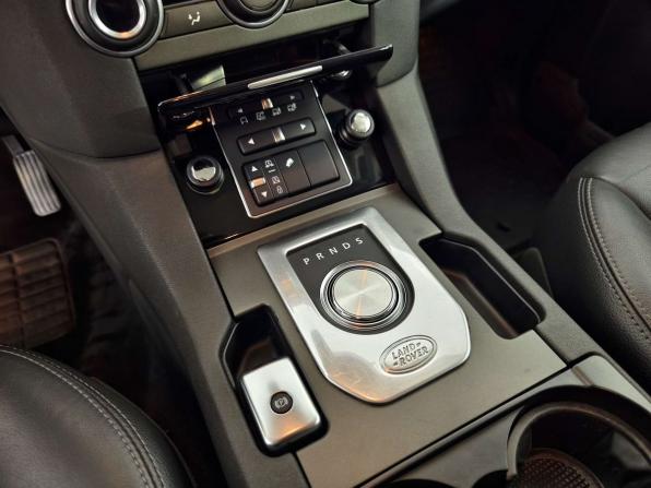 Land Rover Discovery IV Рестайлинг с пробегом 2015 года, цена 2 550 000 рублей, 192348 км, внедорожник, Автокод Объявления