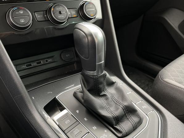 Volkswagen Tiguan II с пробегом 2018 года, цена 2 730 000 рублей, 28147 км, внедорожник, Автокод Объявления