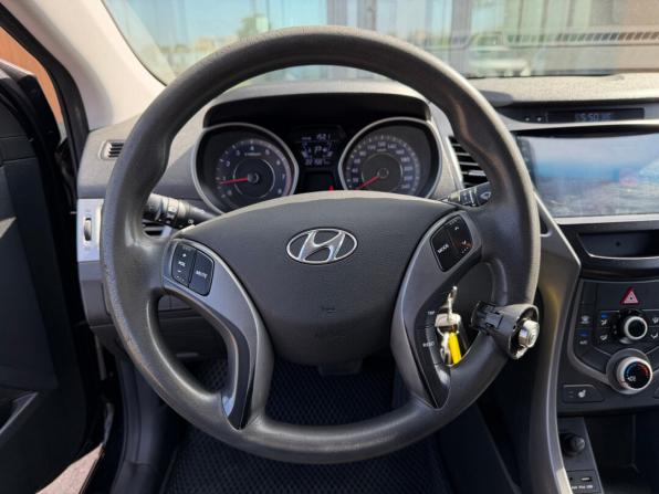 Hyundai Elantra V (MD) с пробегом 2014 года, цена 970 000 рублей, 221587 км, седан, Автокод Объявления