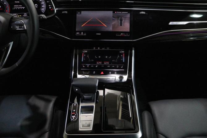Audi Q8 I (4M) с пробегом 2019 года, цена 8 350 000 рублей, 25000 км, внедорожник, Автокод Объявления