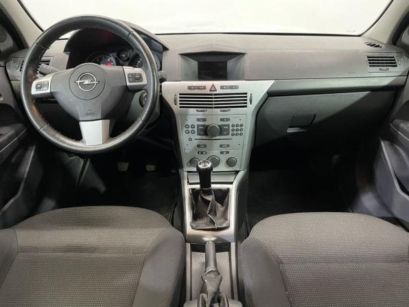 Opel Astra H Рестайлинг с пробегом 2011 года, цена 595 000 рублей, 150231 км, седан, Автокод Объявления