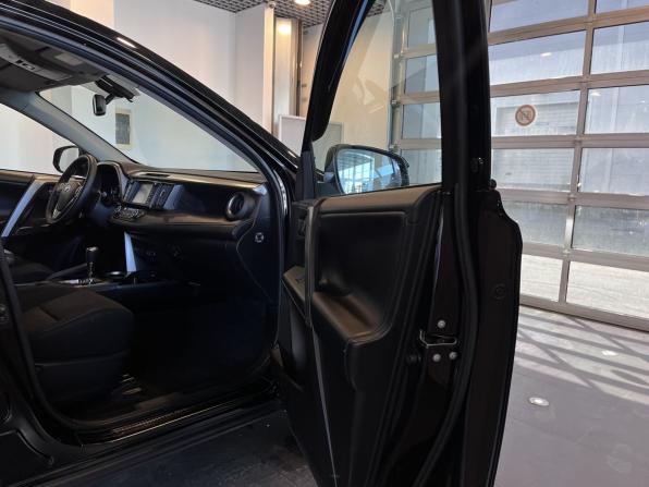 Toyota RAV4 IV (XA40) Рестайлинг с пробегом 2019 года, цена 2 550 000 рублей, 165722 км, внедорожник, Автокод Объявления