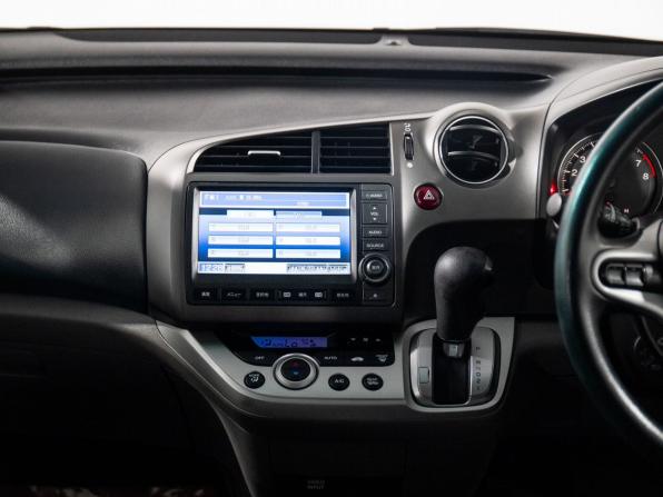 Honda Stream II Рестайлинг с пробегом 2011 года, цена 1 099 500 рублей, 133830 км, компактвэн, Автокод Объявления
