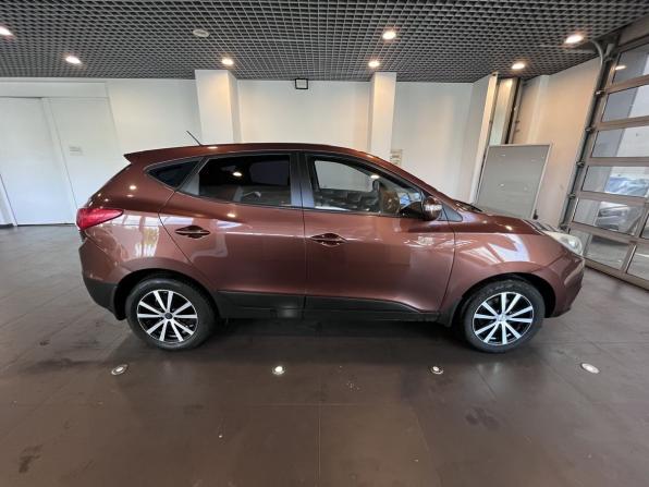 Hyundai ix35 I Рестайлинг с пробегом 2014 года, цена 1 100 000 рублей, 261826 км, внедорожник, Автокод Объявления