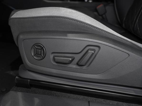 Audi Q3 II (F3) с пробегом 2026 года, цена 4 100 000 рублей, 15 км, внедорожник, Автокод Объявления